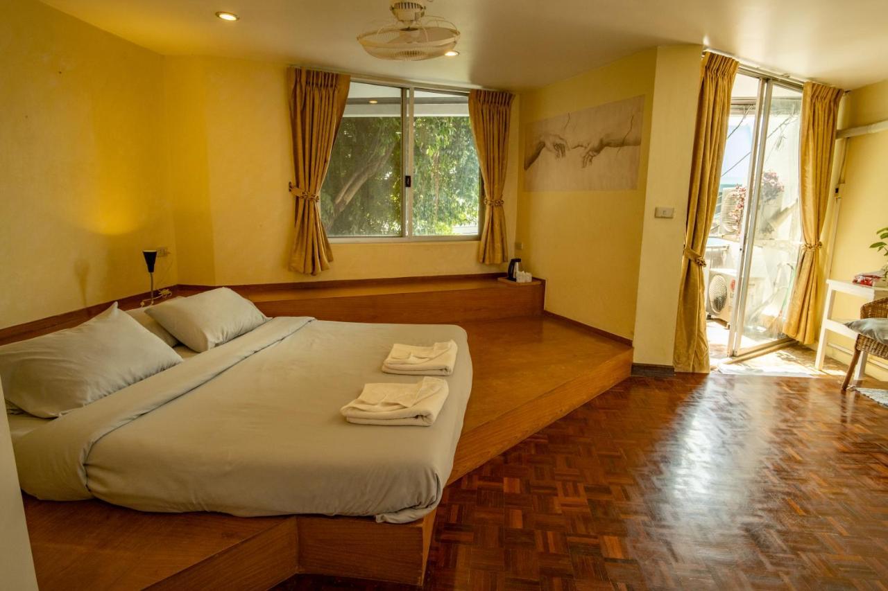 Home16 Sukhumvit16 Bangkok Kültér fotó