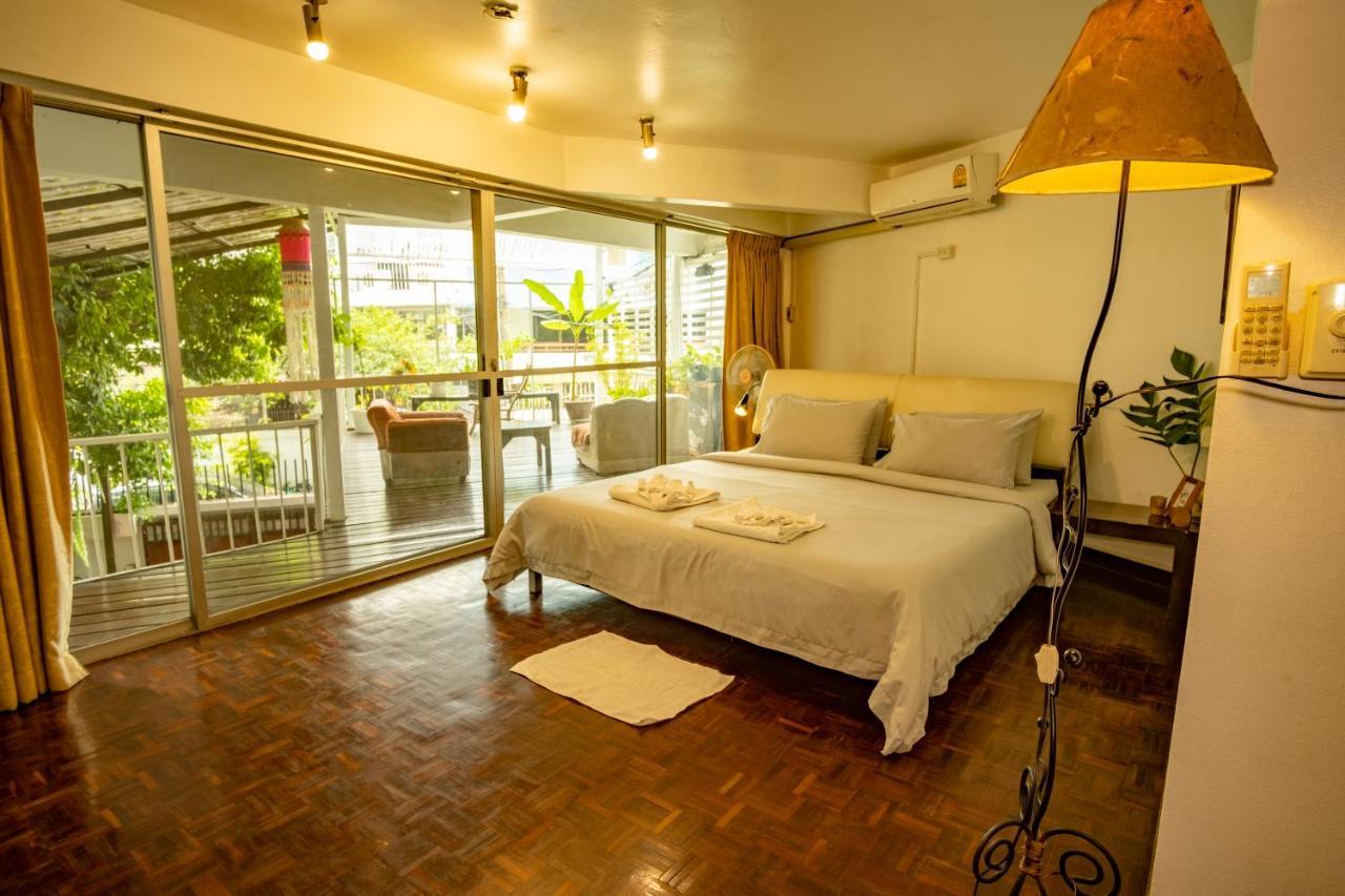 Home16 Sukhumvit16 Bangkok Kültér fotó