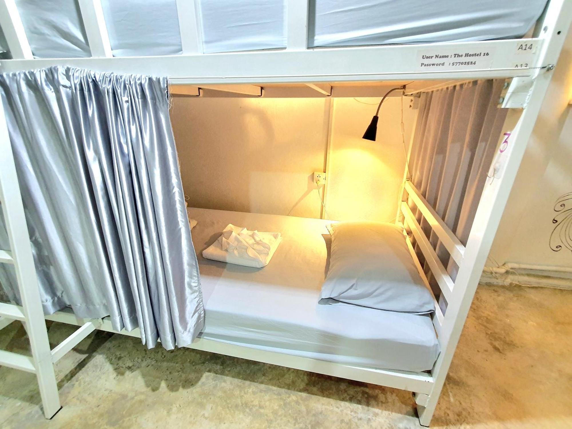 Home16 Sukhumvit16 Bangkok Kültér fotó