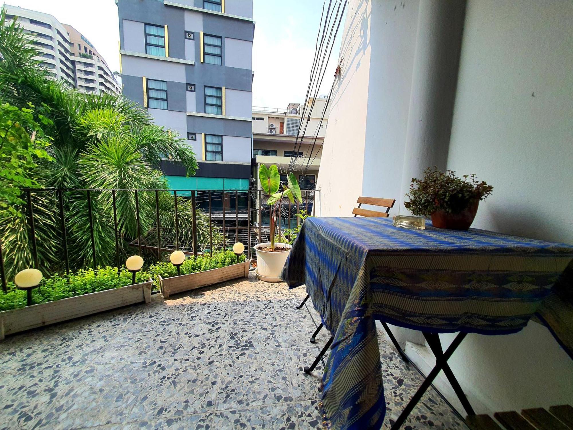 Home16 Sukhumvit16 Bangkok Kültér fotó